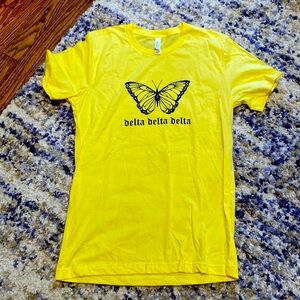 Delta Delta Delta T-shirt, size medium